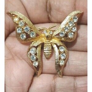 Stunning Butterfly Rhinestone Gold Tone Vintage Brooch